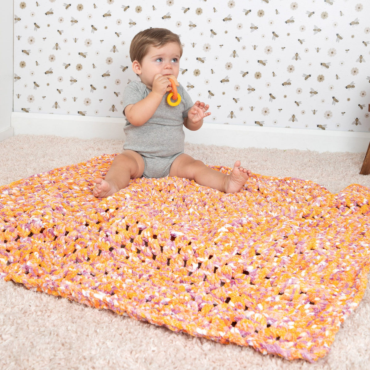 Bernat Great Granny Crochet Baby Blanket Pattern | rounds, plush, colorful