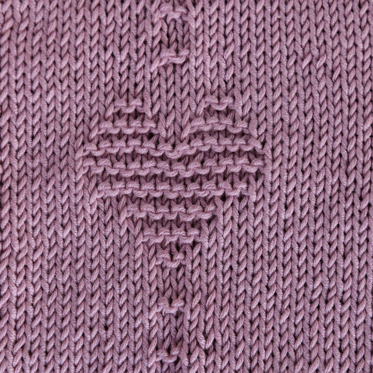 Bernat Belle Cœur Knit Baby Blanket Pattern | garter stitch, gift, motifs