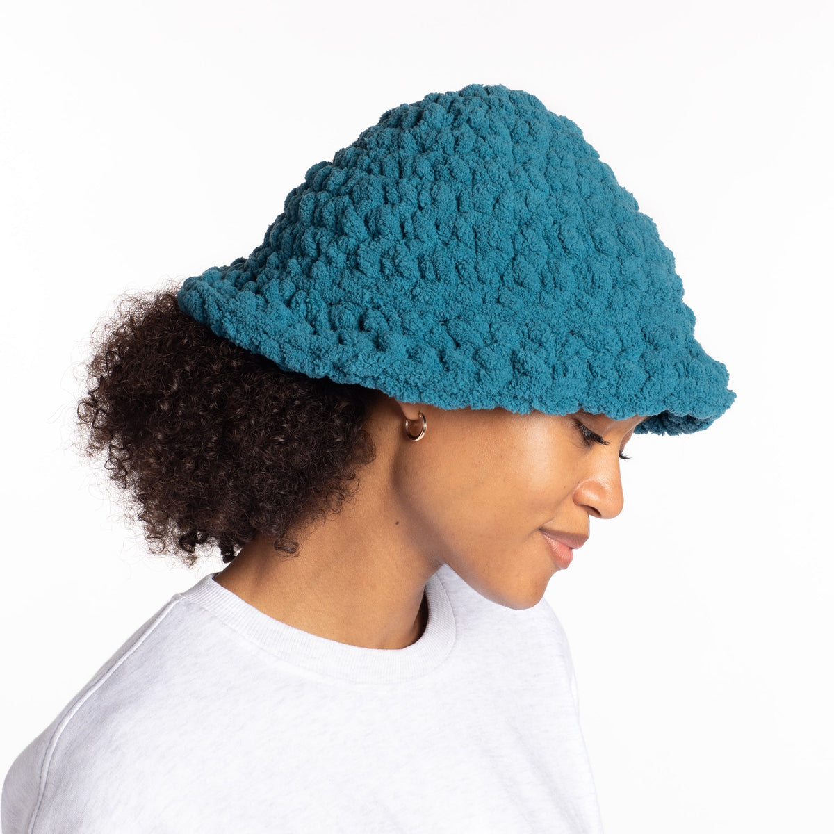 Bernat Crochet Chunky Bucket Hat Pattern | increases, gift, plush