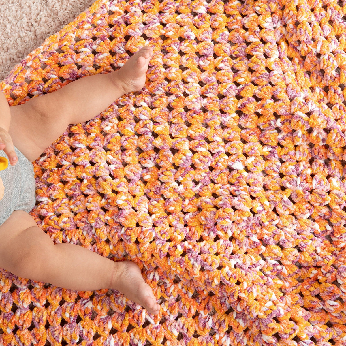 Bernat Great Granny Crochet Baby Blanket Pattern | rounds, plush, colorful