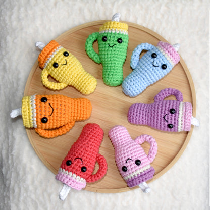 Bernat Valentines Yarnley Pattern | Maker Minis, gift, Kids