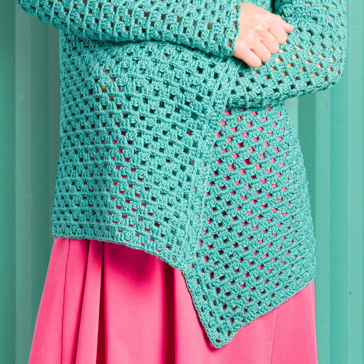 Caron Granny Cluster Crochet Cardigan Pattern | increases, assembly