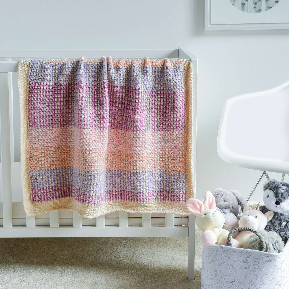 Caron Mini Moss Stitch Crochet Baby Blanket Pattern | self-striping, shades