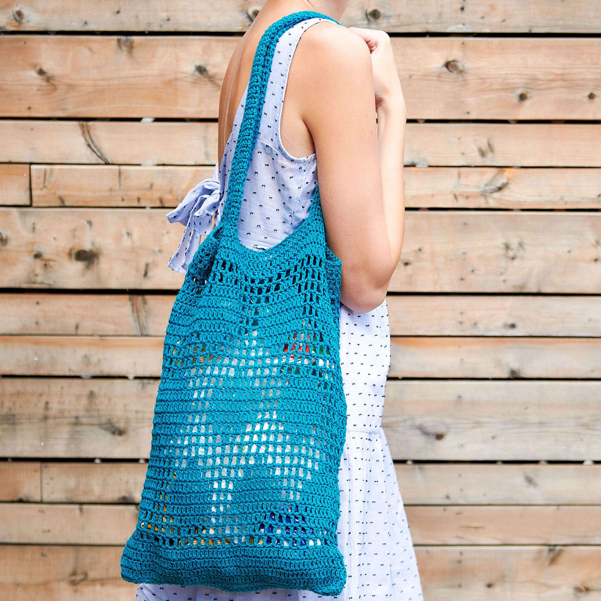 Patons Crochet Dotty Mesh Tote Pattern | worked in the round, Linen