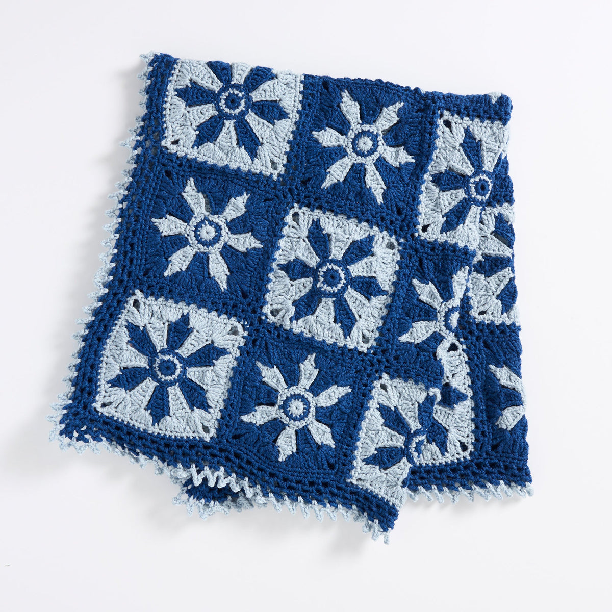Patons Flying Snowflakes Crochet Throw Pattern | rounds, colors, shades