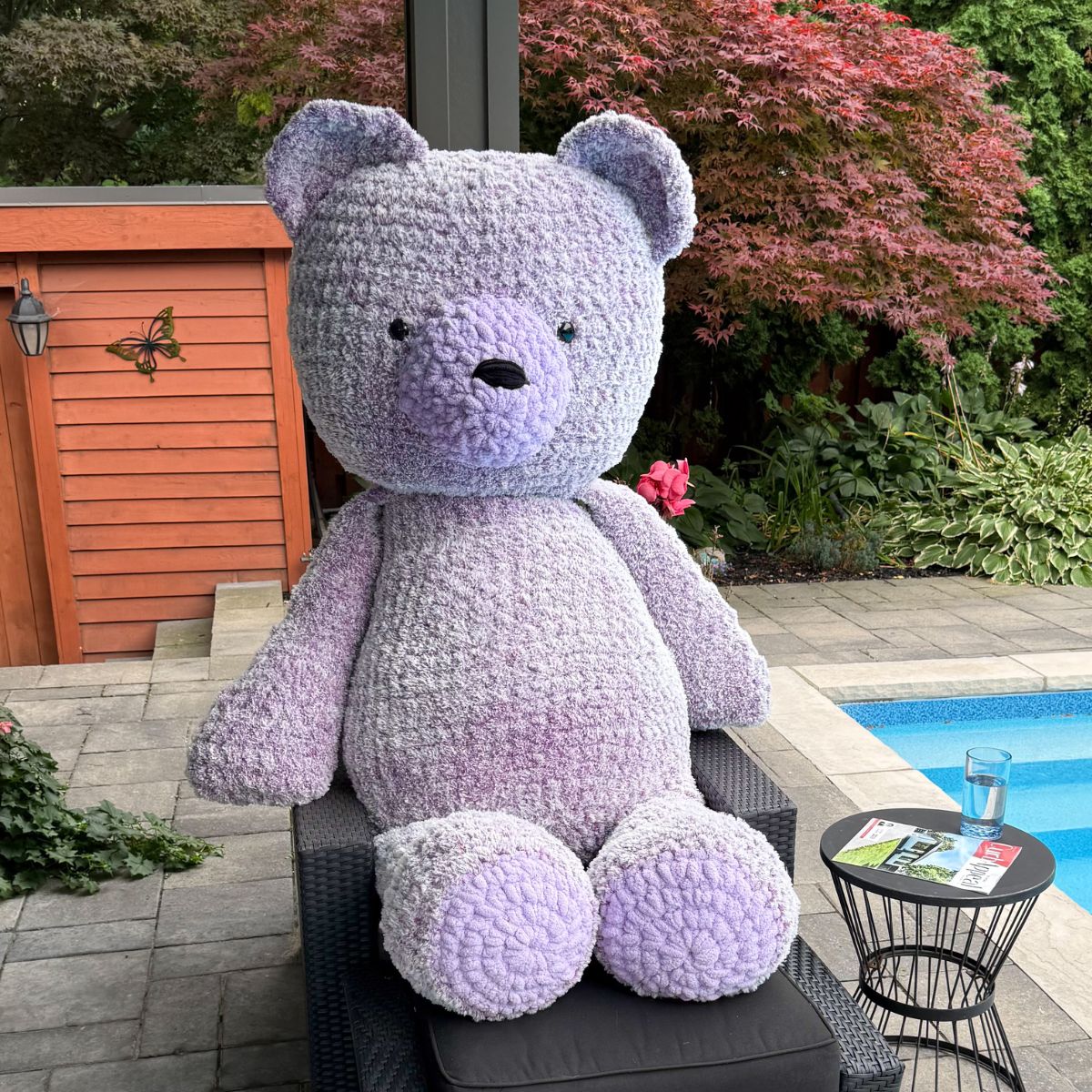 Bernat Barnaby the Jumbo Teddy Bear Pattern | Blanket Big, plush, feet