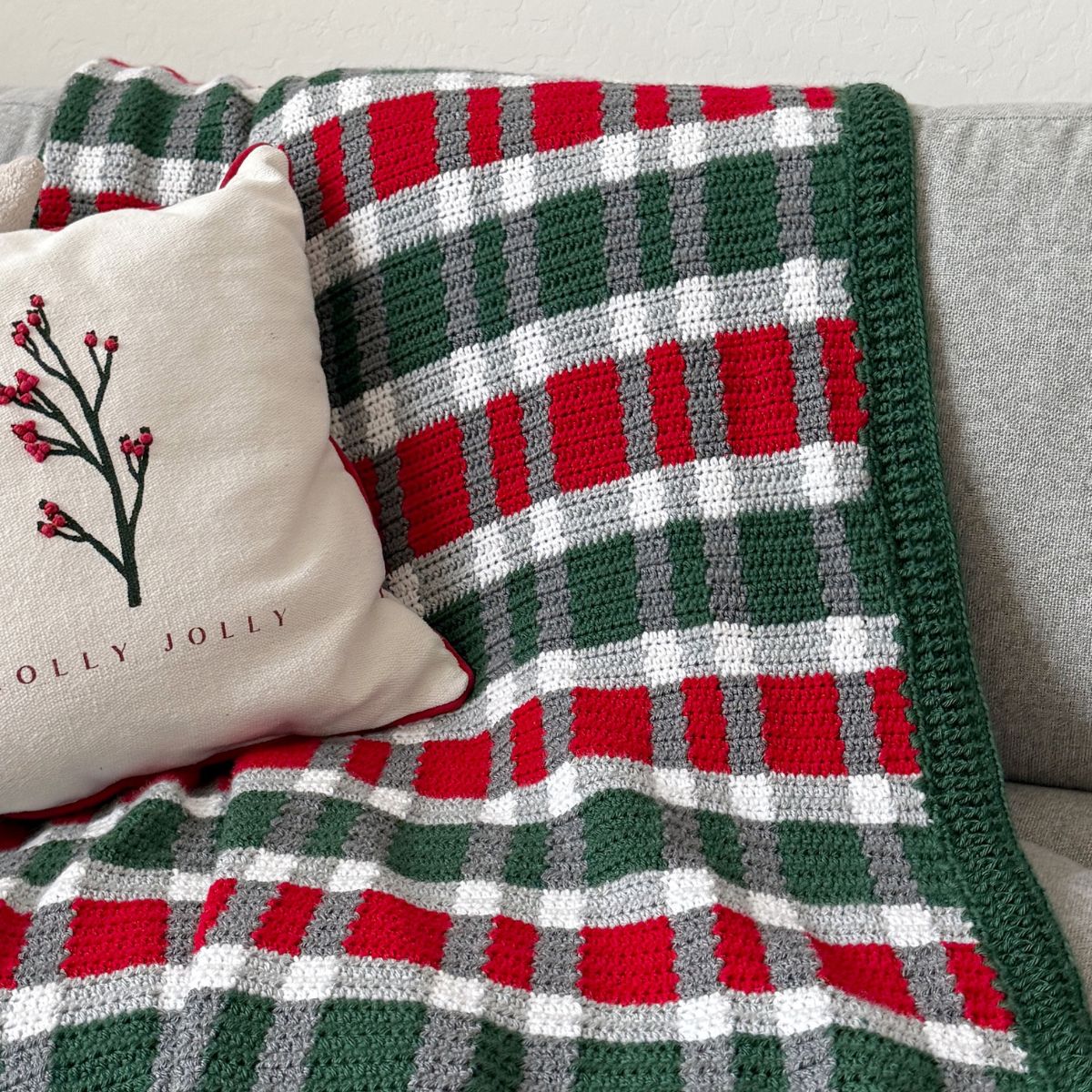 Crochet Christmas Plaid Throw Pattern | ribbed, colorwork, holiday