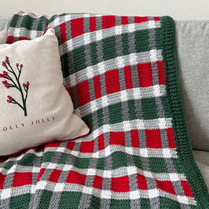 Crochet Christmas Plaid Throw Pattern | ribbed, colorwork, holiday
