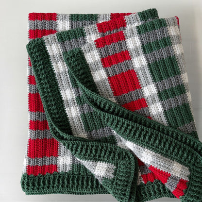 Crochet Christmas Plaid Throw Pattern | ribbed, colorwork, holiday