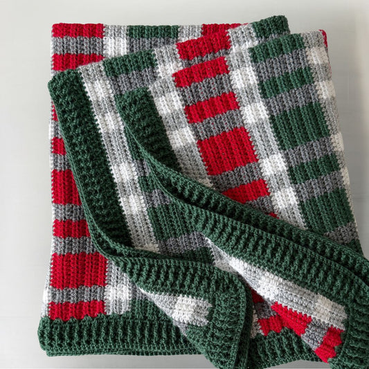 Crochet Christmas Plaid Throw Pattern | ribbed, colorwork, holiday