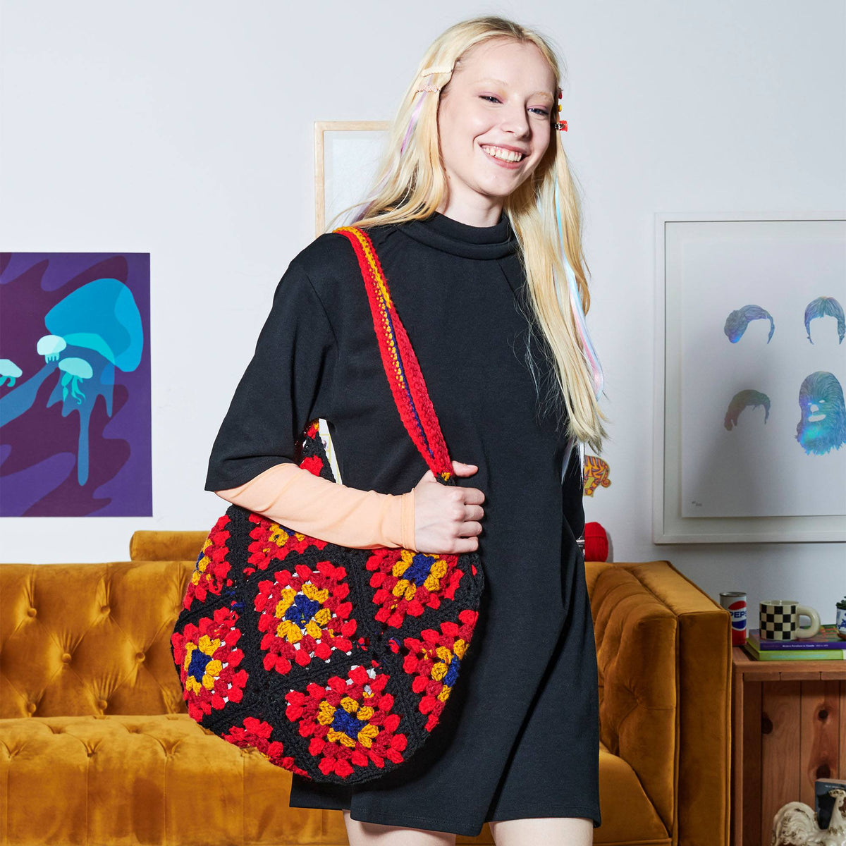 Red Heart In the Bag Granny Crochet Tote Pattern | daily essentials, colors