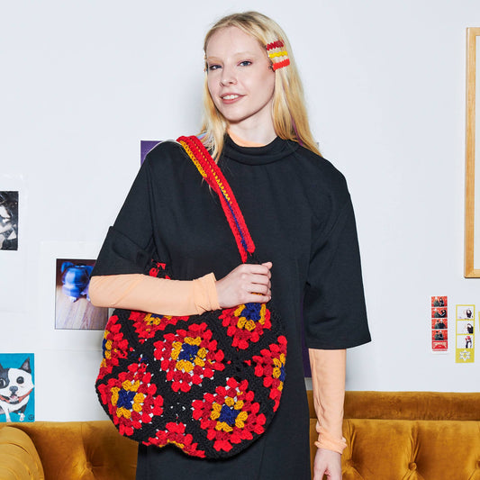 Red Heart In the Bag Granny Crochet Tote Pattern | daily essentials, colors