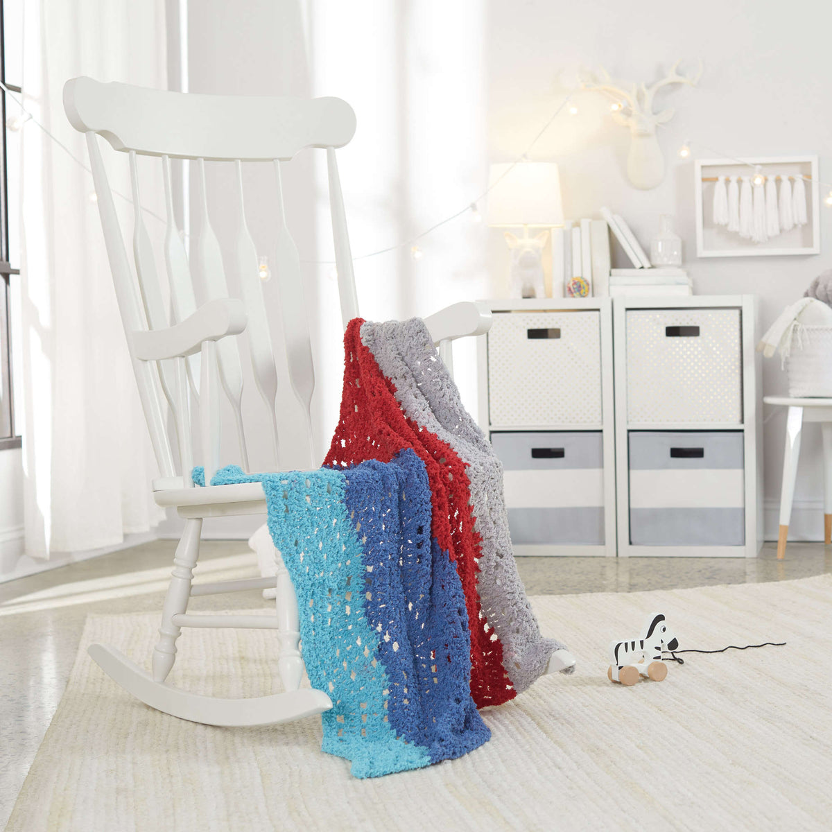 Red Heart One-Ball Gentle Ripple Crochet Baby Blanket Pattern | gifts, Easy