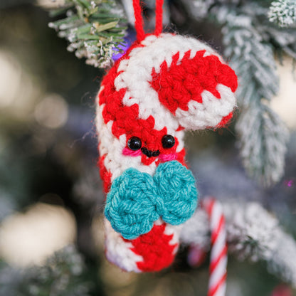Red Heart Crochet Dandy Cane Amigurumi Pattern | seamed, magic ring