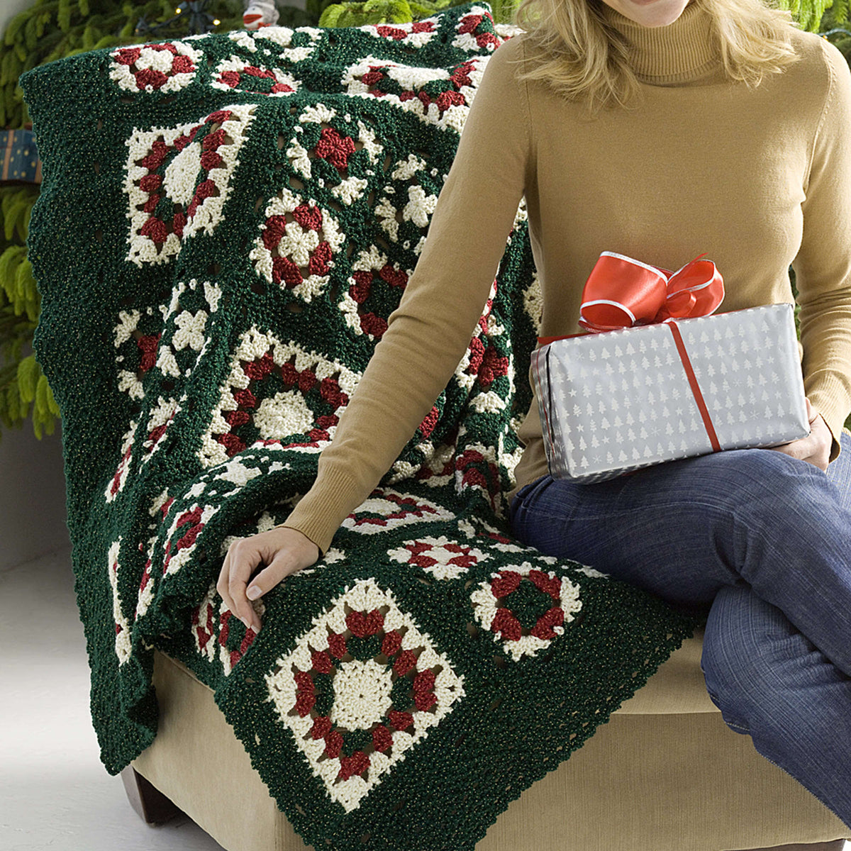 Red Heart Crochet Granny's Noel Throw Pattern | Afghans/Blankets, Home