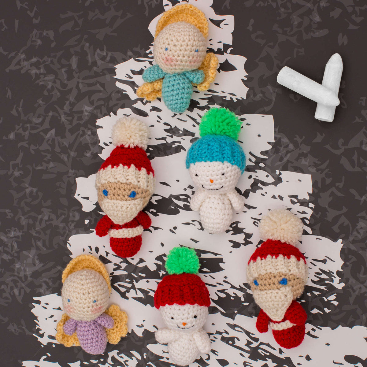 Red Heart Crochet Amigurumi Snowman Ornaments Pattern | winter, Décor