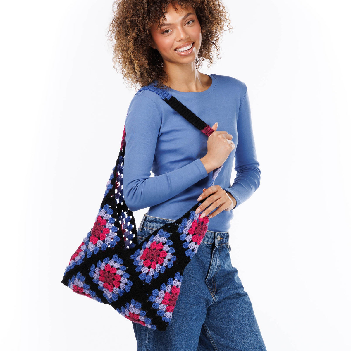 Red Heart Crochet Granny Square Serenity Bag Pattern | slip stitch, colors