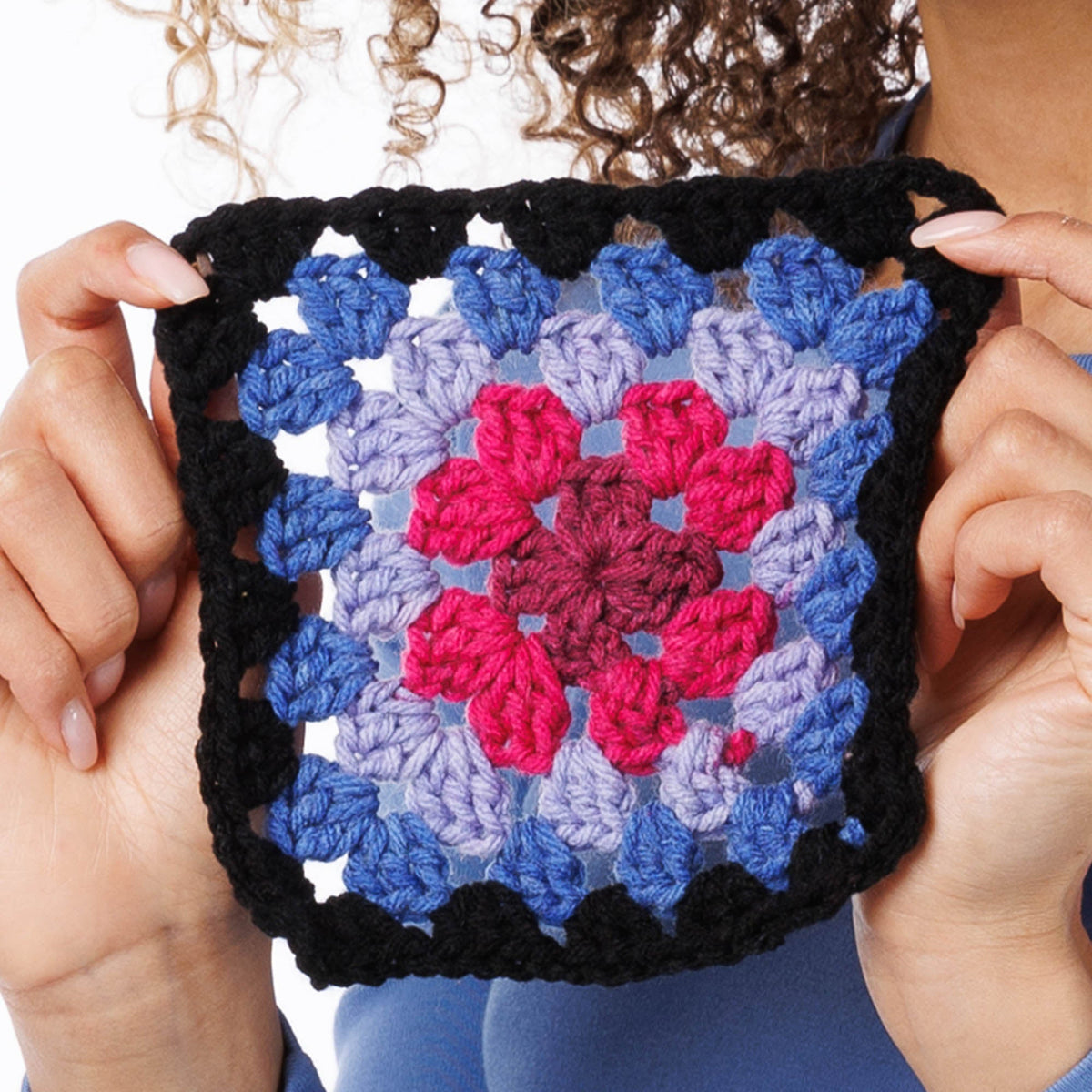 Red Heart Crochet Granny Square Serenity Bag Pattern | slip stitch, colors