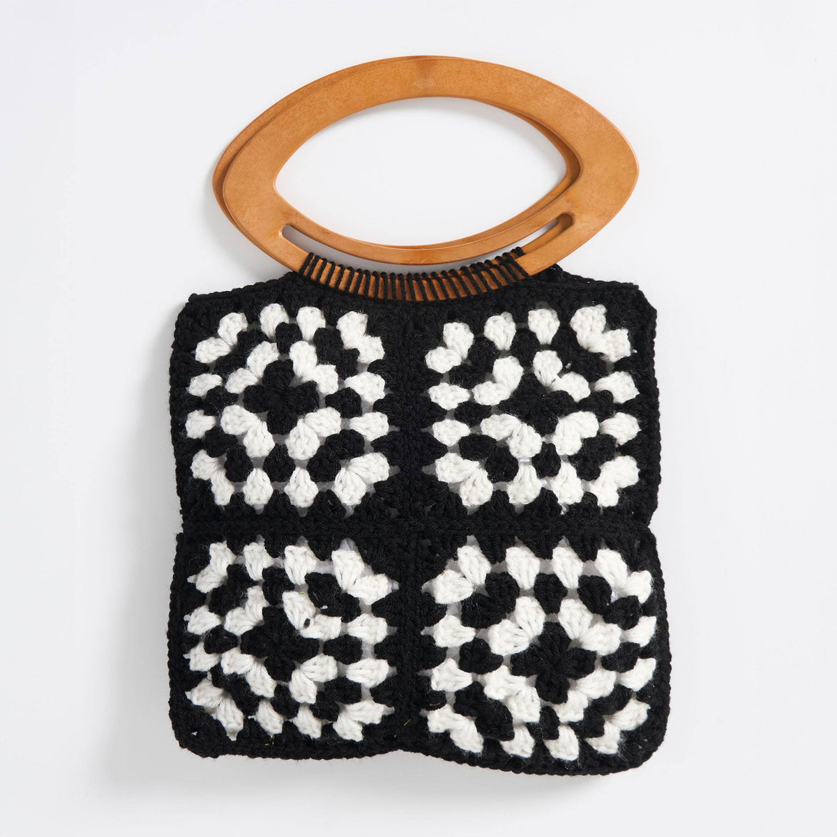 Red Heart Crochet Paranormal Purse Pattern | slip stitch, seaming, rounds