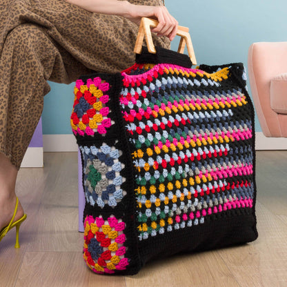 Red Heart Granny Squares & Stripes Crochet Tote Pattern | seaming, colors