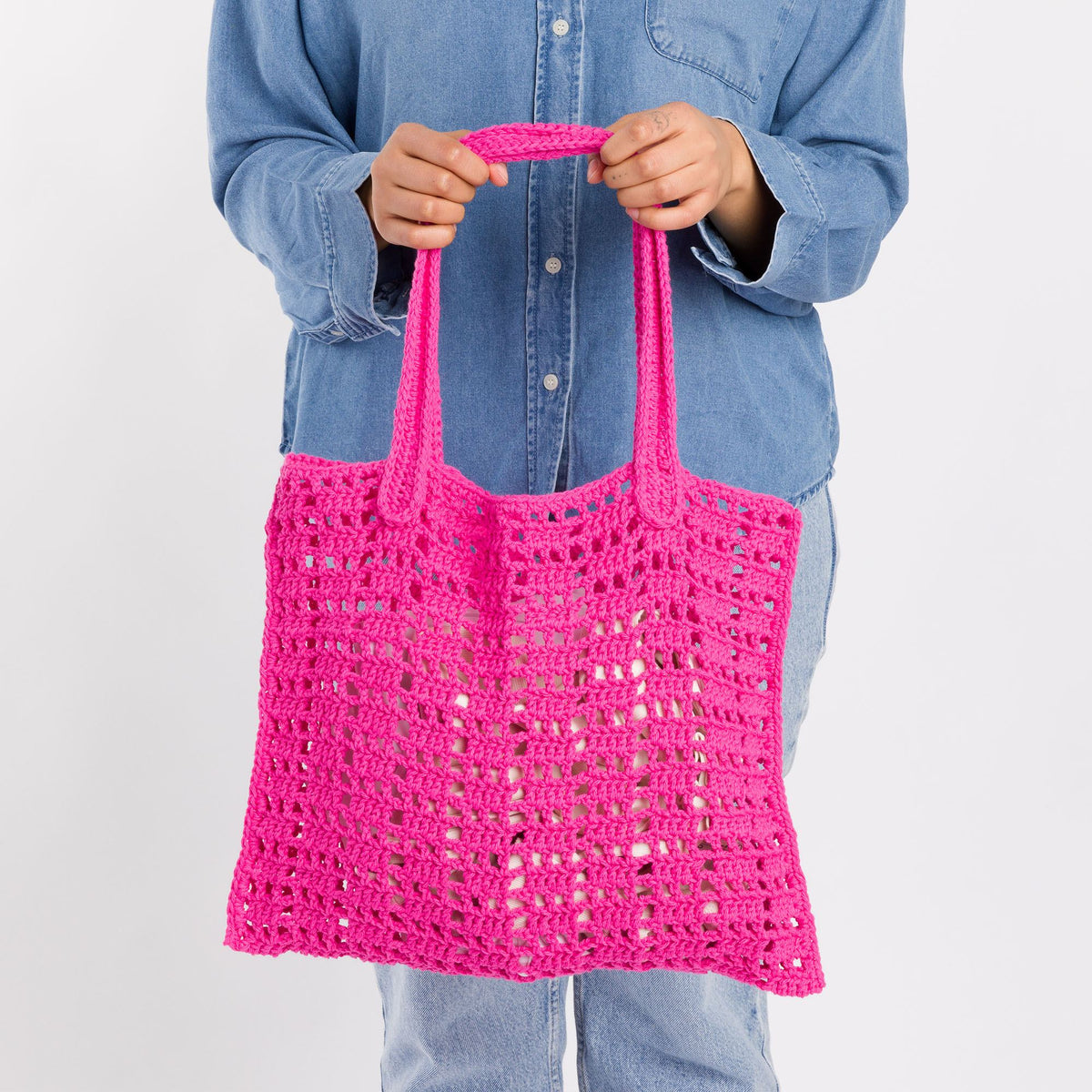 Lily Sugar'n Cream Fresh Mesh Crochet Tote Bag Pattern | slip stitch, Women