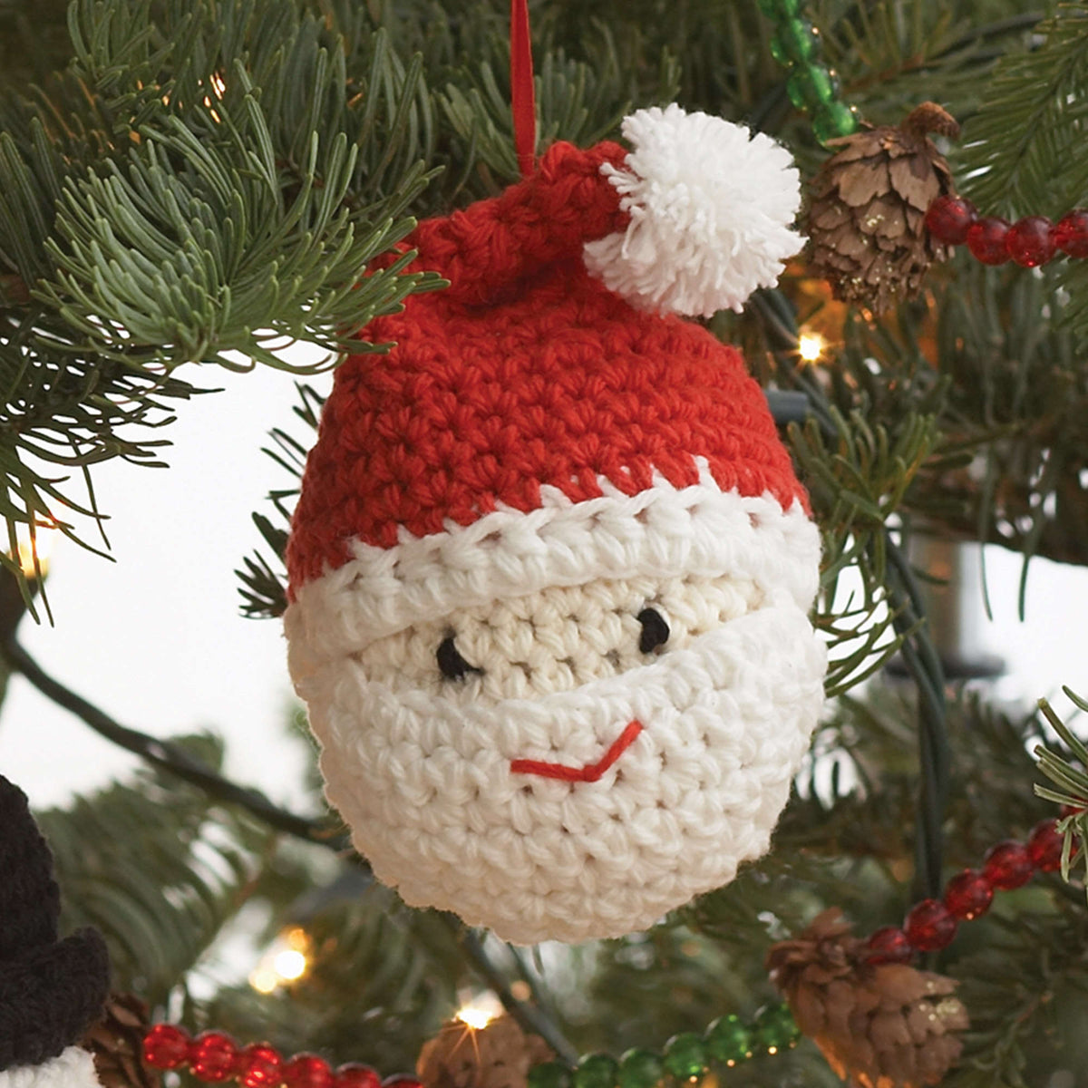 Lily Sugar'n Cream Amigurumi Ornaments Pattern | holiday, tree, colors